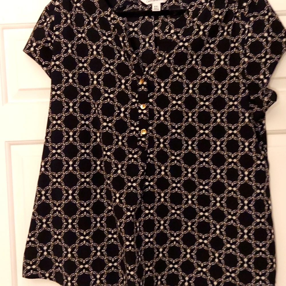 Short sleeve blouse with